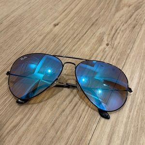 Ray-Ban Aviator Sunglasses